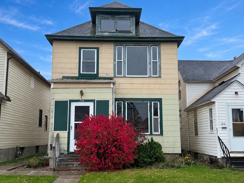 208 5th Street S, Virginia, MN 55792 — exterior
