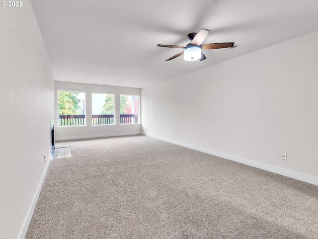 6722 N RICHMOND Ave, Portland, OR 97203