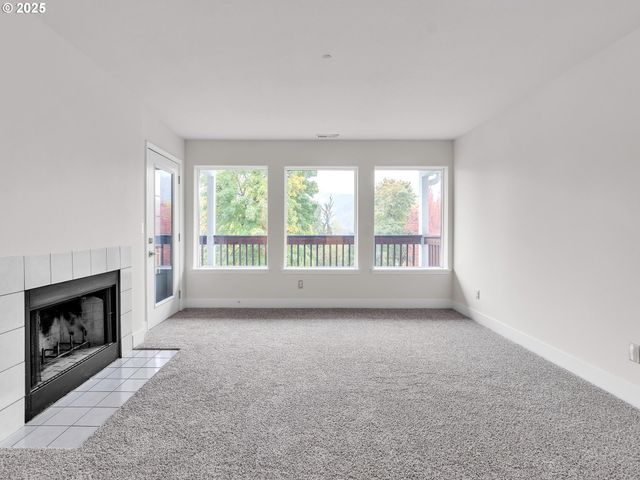 6722 N RICHMOND Ave, Portland, OR 97203