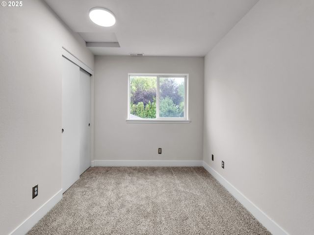 6722 N RICHMOND Ave, Portland, OR 97203