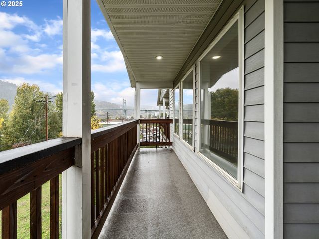 6722 N RICHMOND Ave, Portland, OR 97203