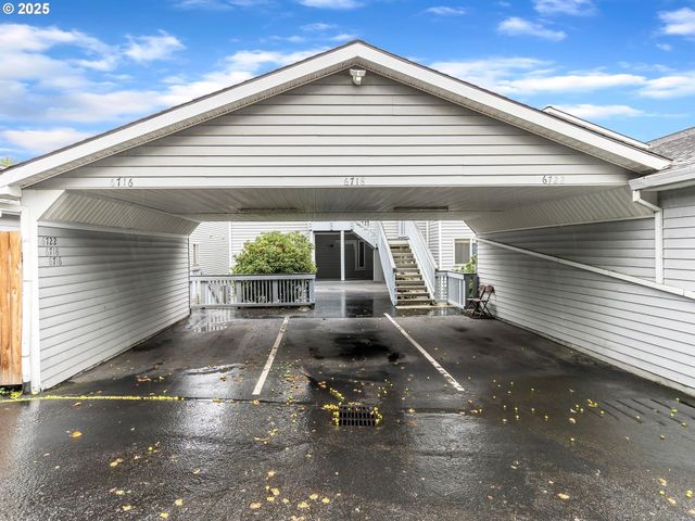 6722 N RICHMOND Ave, Portland, OR 97203