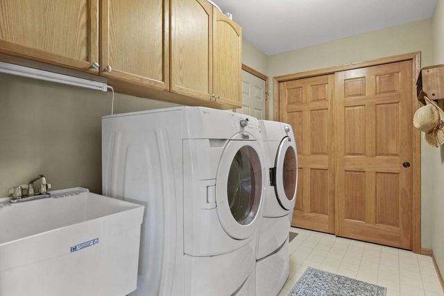 310 W Freidel Drive, Marshall, WI 53559