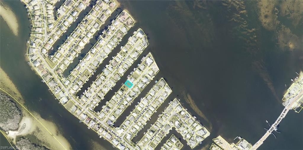 2656 Clyde ST, MATLACHA, FL 33993 — photo 2