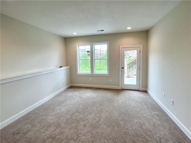 306 Stoneridge Court, Lawrence, KS 66049