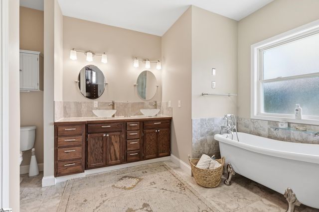 7282 New Cut Road, Inman, SC 29349