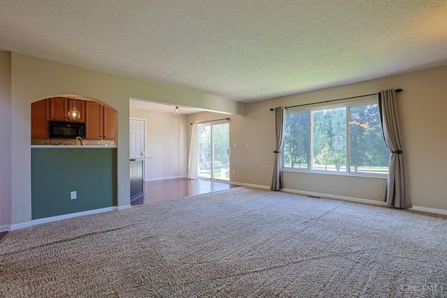 3239 Sycamore Woods Lane, Hamilton, OH 45011