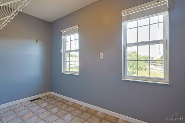 3239 Sycamore Woods Lane, Hamilton, OH 45011