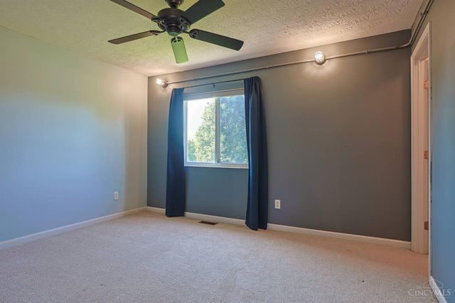 3239 Sycamore Woods Lane, Hamilton, OH 45011
