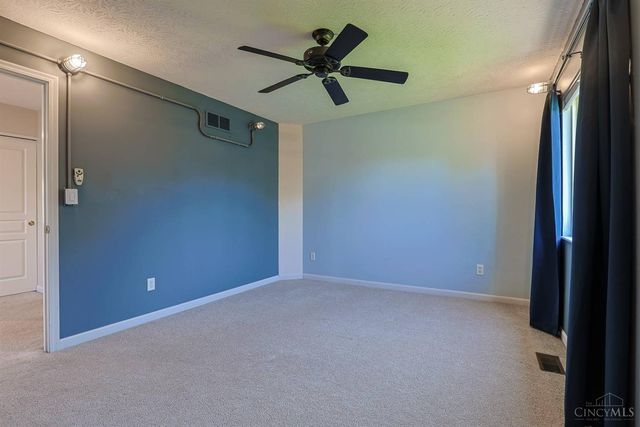 3239 Sycamore Woods Lane, Hamilton, OH 45011