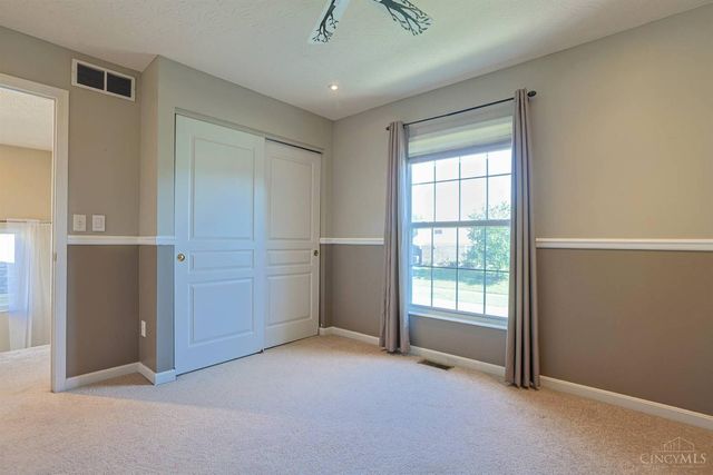 3239 Sycamore Woods Lane, Hamilton, OH 45011