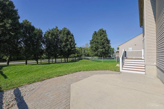 3239 Sycamore Woods Lane, Hamilton, OH 45011