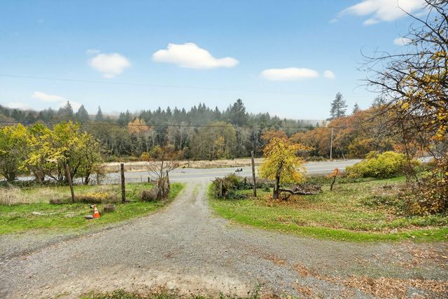 3630 Granite Hill Road, Grants Pass, OR 97526