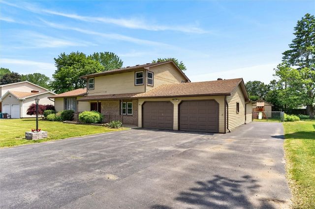 94 Mascot Drive, Greece, NY 14626