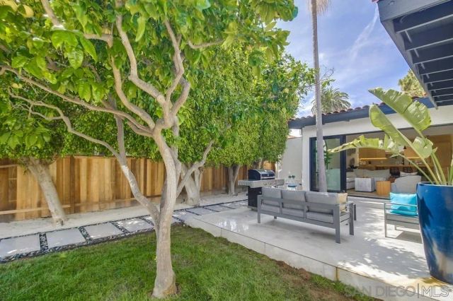 1855 Reed, San Diego, CA 92109
