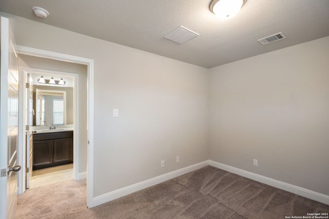 12222 Chena Lk, San Antonio, TX 78249