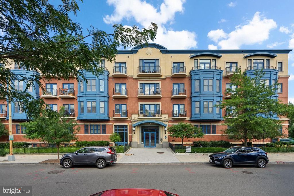 401 13TH ST NE #103, Washington, DC 20002