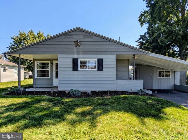 30 FOREST LN, Levittown, PA 19055