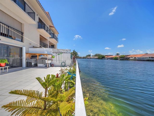 5530 W 26th Court 102, Hialeah, FL 33016