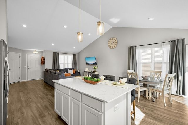 1515 Raymond Drive, Waconia, MN 55387