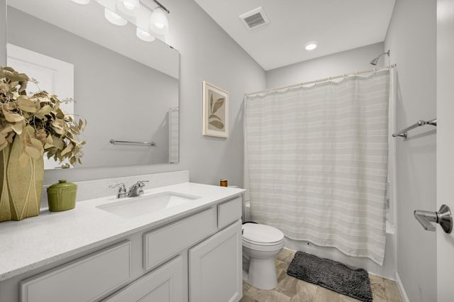 1515 Raymond Drive, Waconia, MN 55387