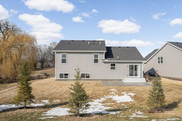 1515 Raymond Drive, Waconia, MN 55387