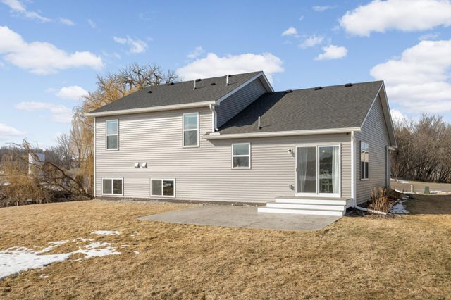 1515 Raymond Drive, Waconia, MN 55387