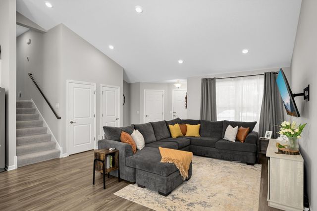 1515 Raymond Drive, Waconia, MN 55387