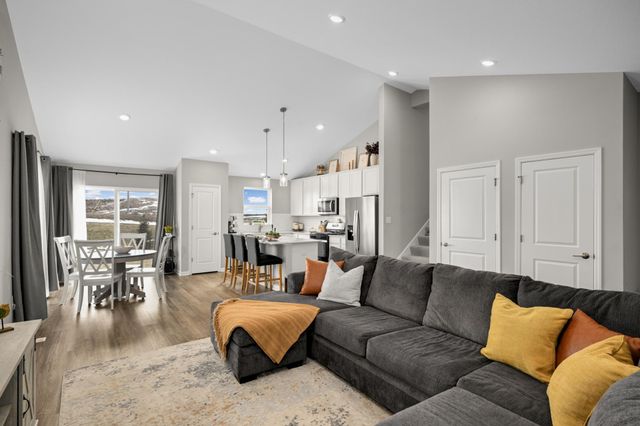 1515 Raymond Drive, Waconia, MN 55387