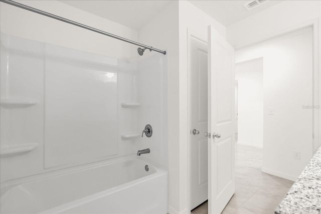 560 MAHOGANY WAY, Dundee, FL 33838