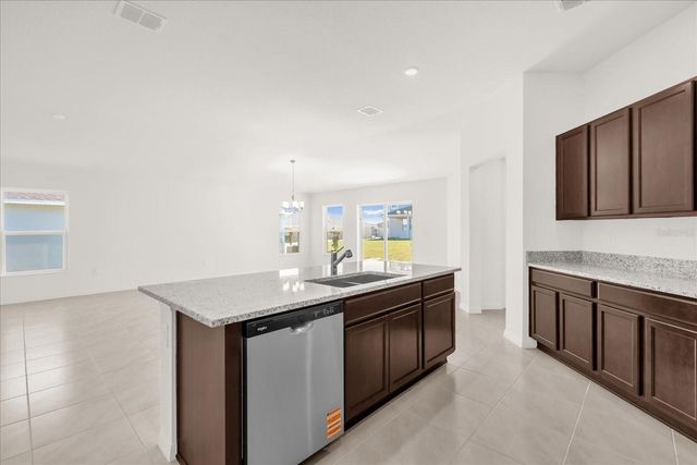 560 MAHOGANY WAY, Dundee, FL 33838