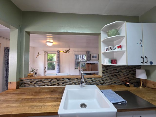 819 Valley Forge Road, West Palm Beach, FL 33405