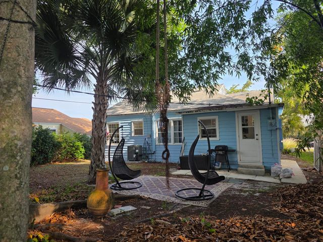 819 Valley Forge Road, West Palm Beach, FL 33405