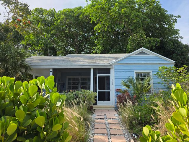 819 Valley Forge Road, West Palm Beach, FL 33405