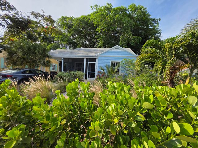 819 Valley Forge Road, West Palm Beach, FL 33405