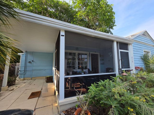 819 Valley Forge Road, West Palm Beach, FL 33405