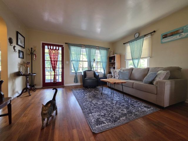 819 Valley Forge Road, West Palm Beach, FL 33405