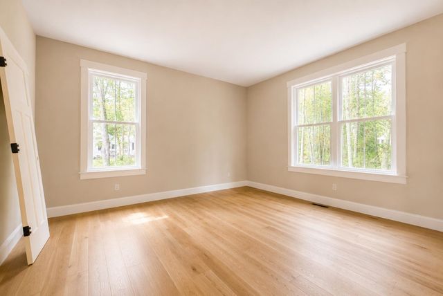 10 Winchester Lane, Tuftonboro, NH 03850