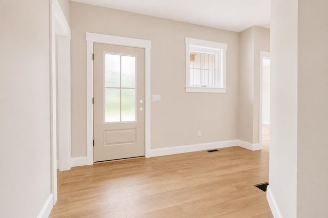 10 Winchester Lane, Tuftonboro, NH 03850