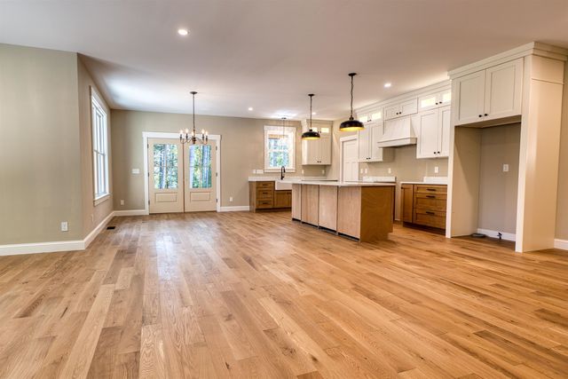 10 Winchester Lane, Tuftonboro, NH 03850