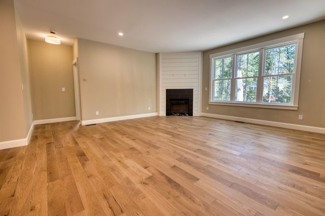 10 Winchester Lane, Tuftonboro, NH 03850