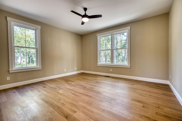 10 Winchester Lane, Tuftonboro, NH 03850