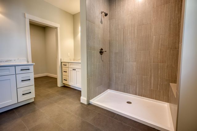 10 Winchester Lane, Tuftonboro, NH 03850