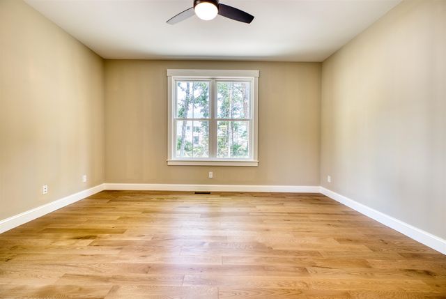 10 Winchester Lane, Tuftonboro, NH 03850