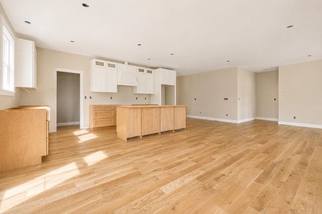10 Winchester Lane, Tuftonboro, NH 03850