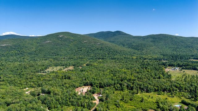 10 Winchester Lane, Tuftonboro, NH 03850
