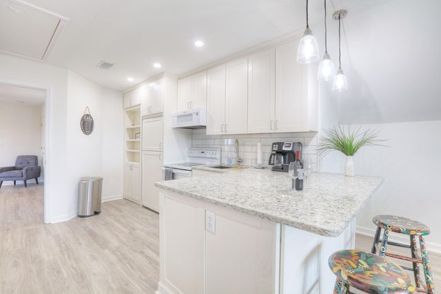 12641 Troy Pike, Versailles, KY 40383