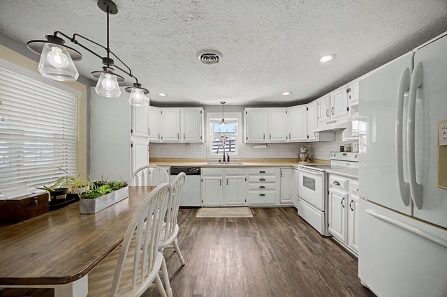 12641 Troy Pike, Versailles, KY 40383