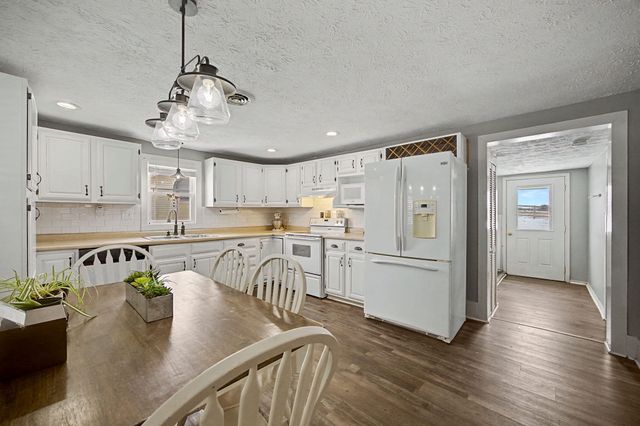 12641 Troy Pike, Versailles, KY 40383