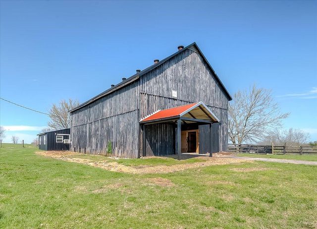 12641 Troy Pike, Versailles, KY 40383